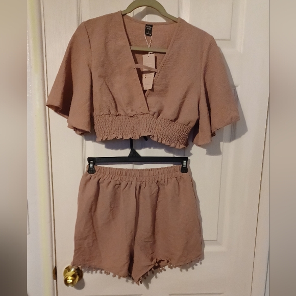 Emery Rose Other - Emery Rose 2 pc Crop Top and Short Set